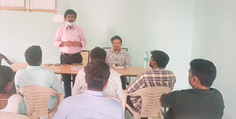 సచివాలయంలో ఎంపిడిఒ సందర్శన