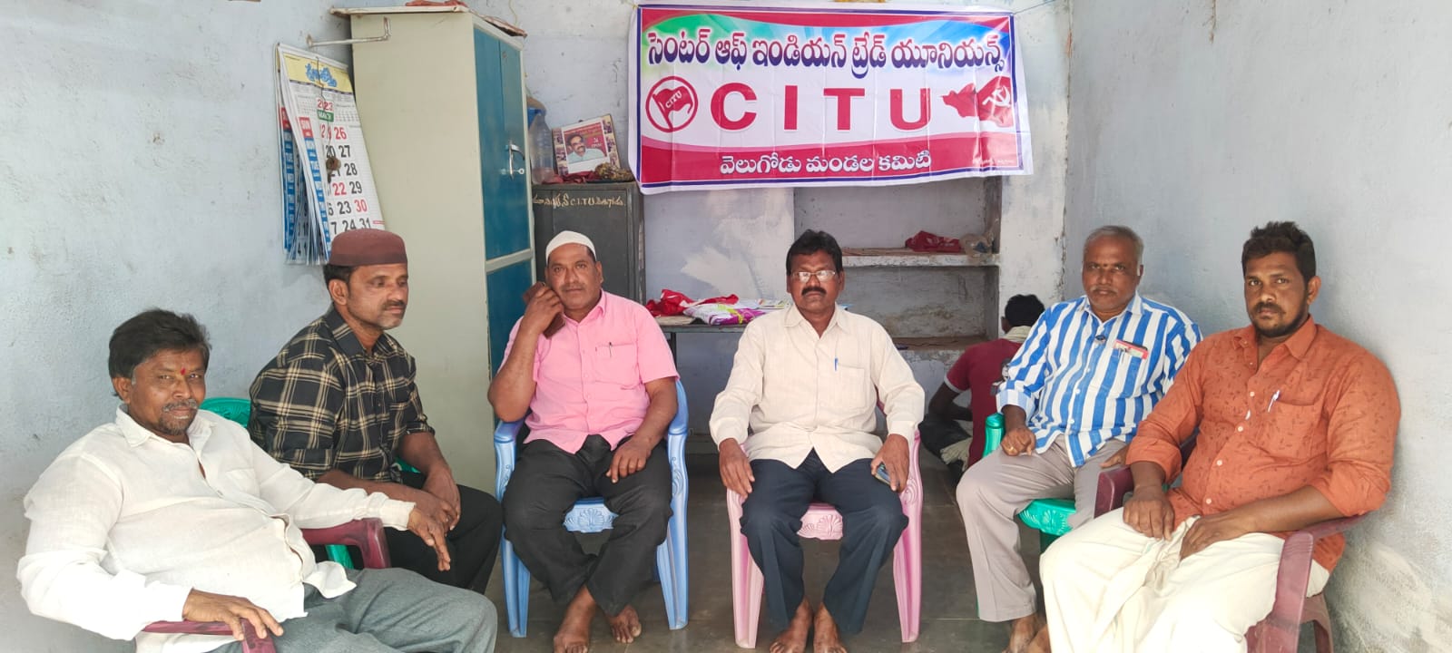 మాట్లాడుతున్న ఏసురత్నం 