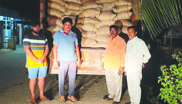 రేషన్‌ బియ్యం పట్టివేత