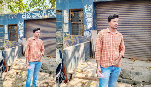 YCP-worker-caught-distributing-money-freely-in-Visakha