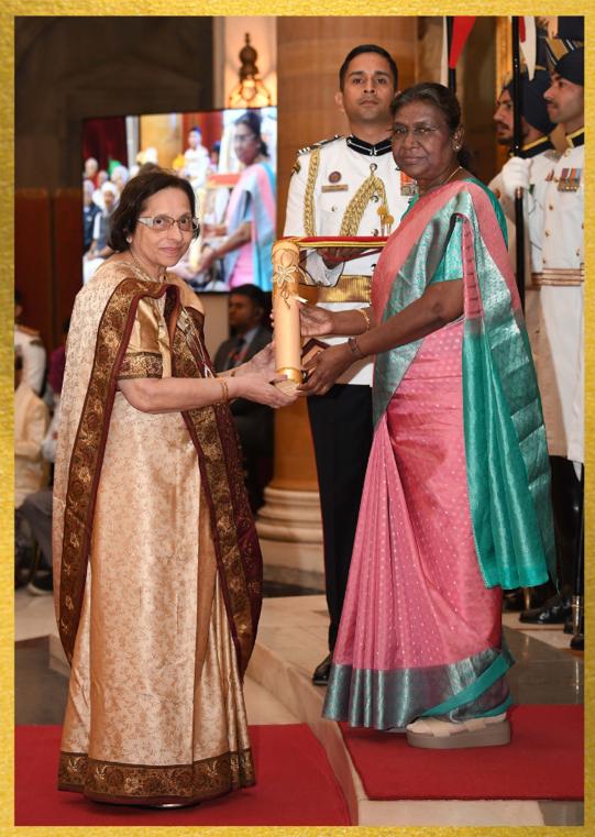 రస్నా సృష్టికర్తకు అరీజ్‌ పిరోజ్‌కు పద్మశ్రీ పురస్కారం
