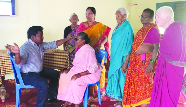 78 మందికి కంటి పరీక్షలు