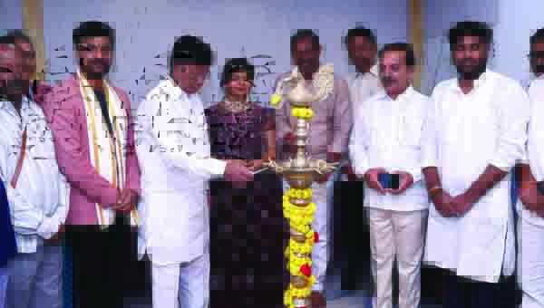 డెంటల్‌, స్కిన్‌ కార్నర్‌ ప్రారంభం