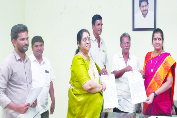 పెద్దాపురం ప్రభుత్వాసుపత్రిని 100 పడకలకు పెంచాలి