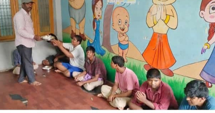 ఆహారం పంపిణీ