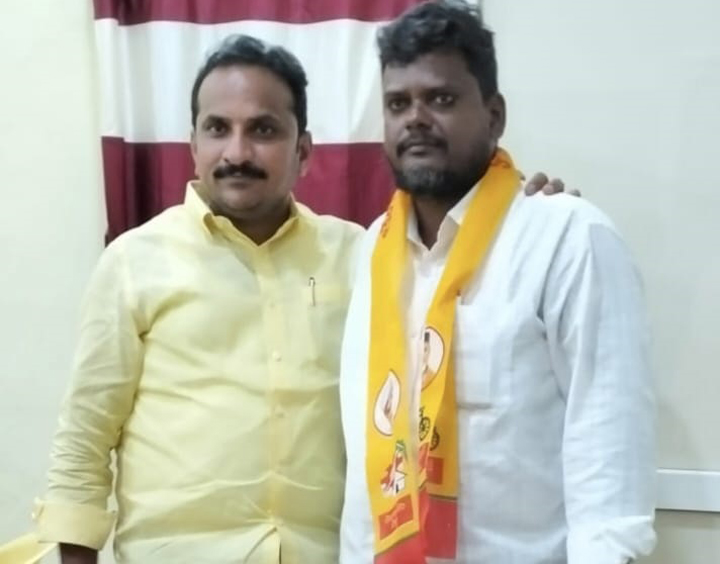 టిడిపిలో చేరిన 11 కుటుంబాలు