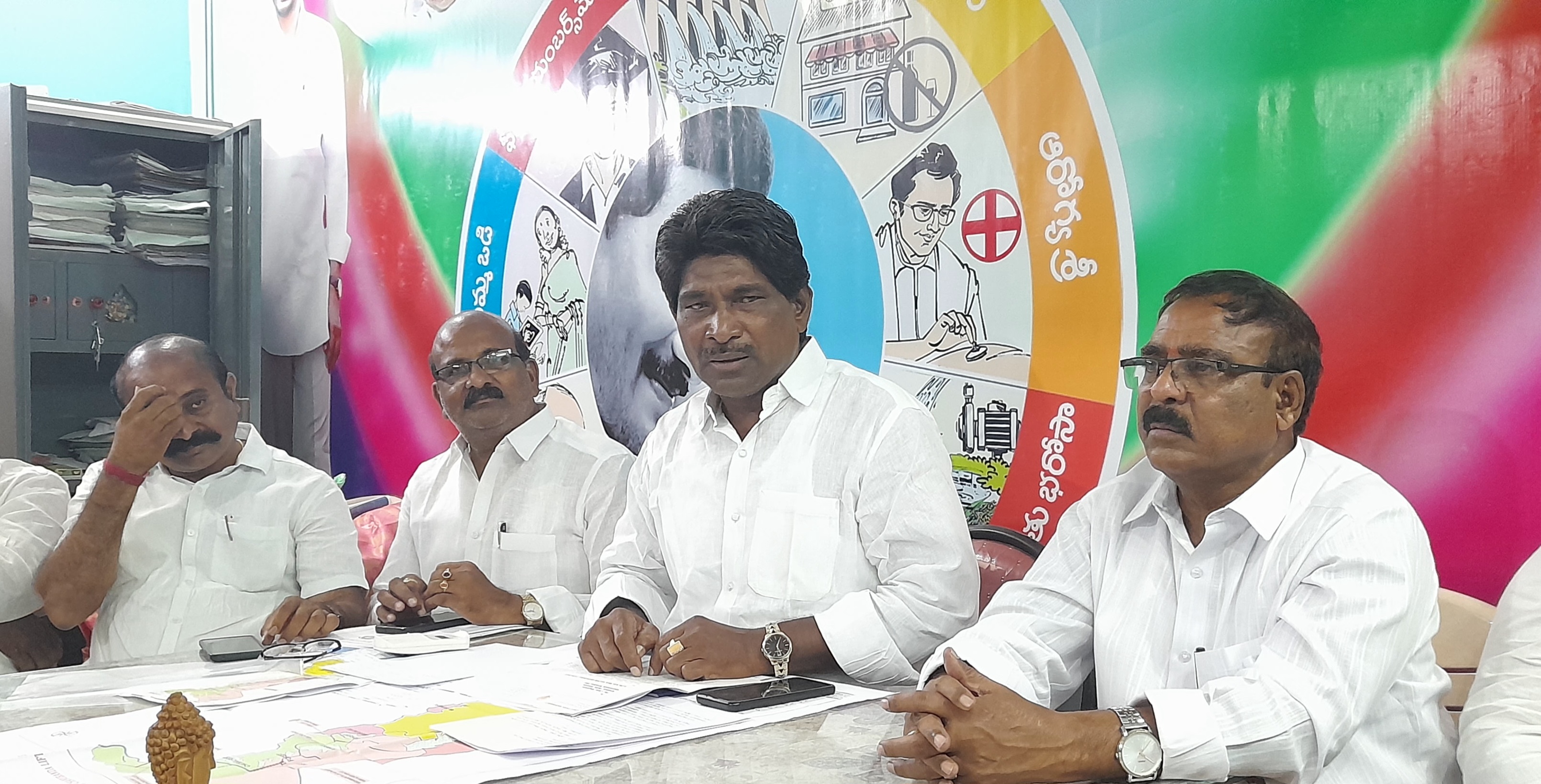 అభివృద్ధి జరగలేదనడం హాస్యాస్పదం : ఎంఎల్‌ఎ