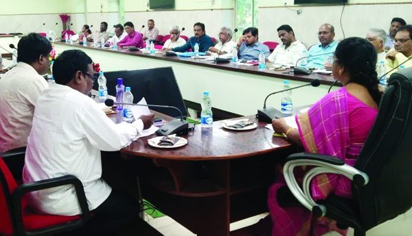 సెస్‌ బకాయిలు చెల్లించాలి