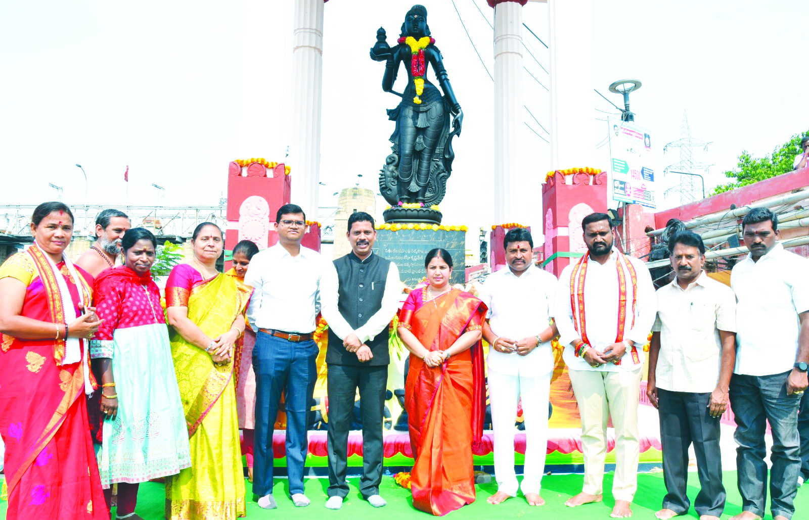 నూతన సొబగులతో కృష్ణవేణి విగ్రహం