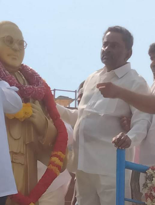 మాజీ మంత్రి డాక్టర్‌ డి.ఎల్‌.వీంద్రారెడ్డి సంచలన వ్యాఖ్యలు