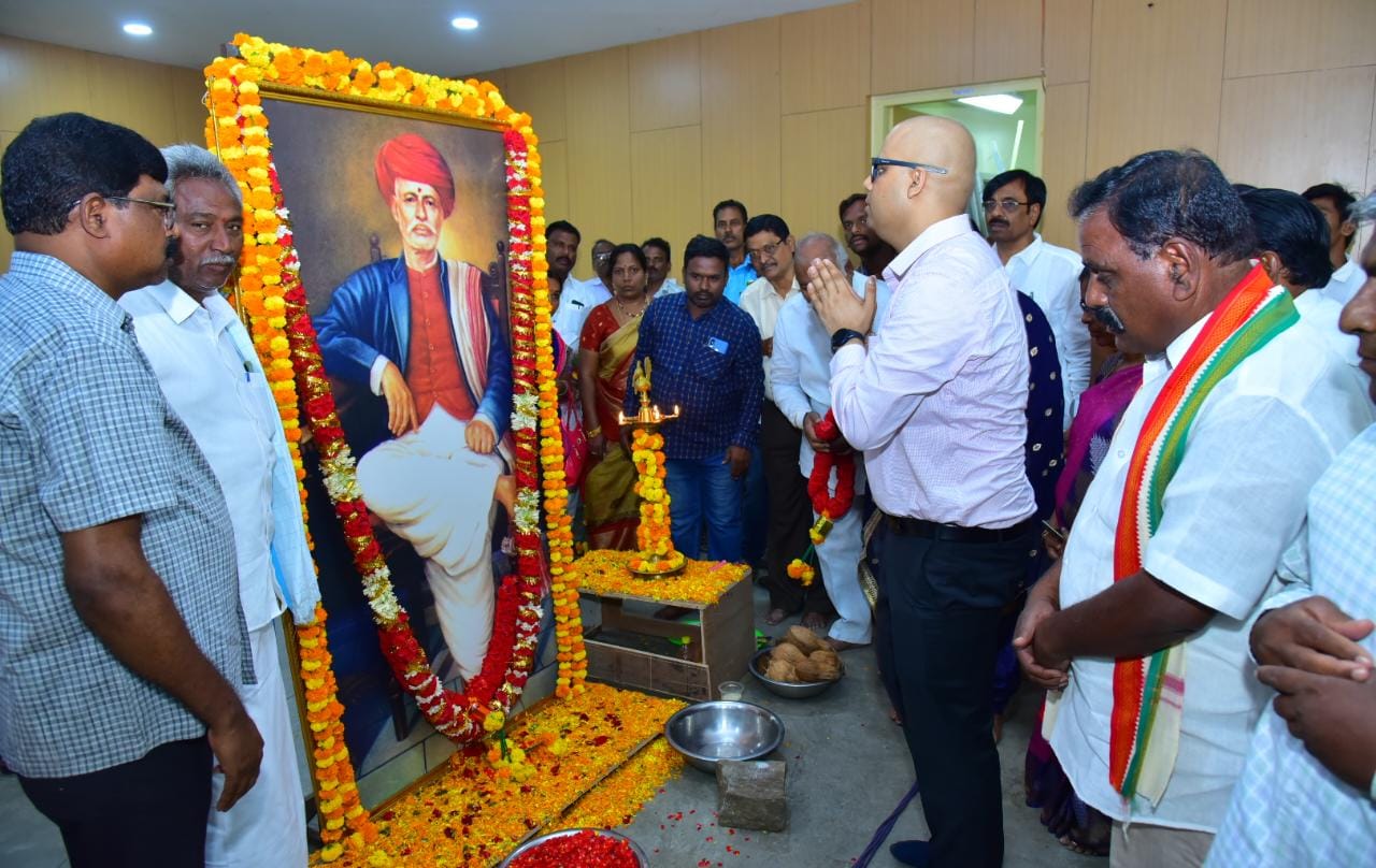 బడుగుల ఆశాజ్యోతి పూలే