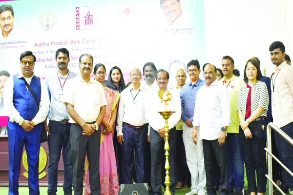 జెఎన్‌టియుకెలో స్టడీ అబ్రాడ్‌ ఫెయిర్‌