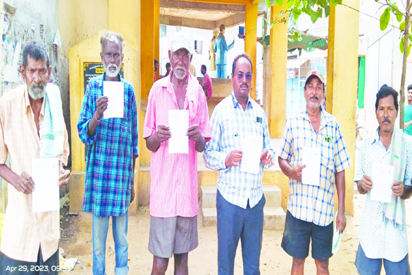 మేడేను విజయవంతం చేయాలి