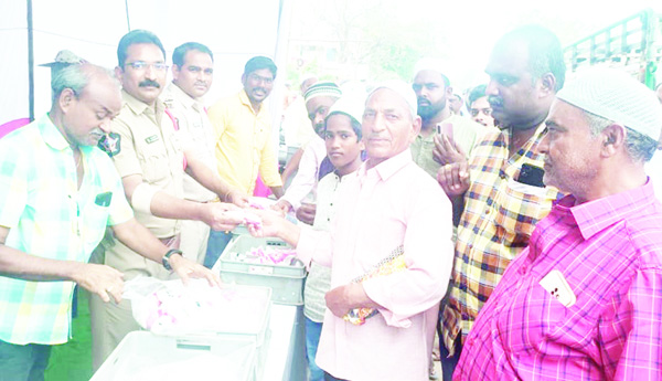 లాల్‌ ఫౌండేషన్‌ సేవలు అభినందనీయం