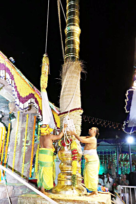 వైభవంగా శ్రీకోదండరాముడి చక్రస్నానం