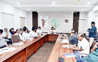 అంకితభావంతో పనిచేయాలి : కలెక్టర్‌