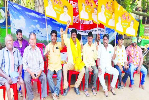 వికలాంగుల బ్యాక్‌లాగ్‌ పోస్టులు పునరుద్ధరించాలి