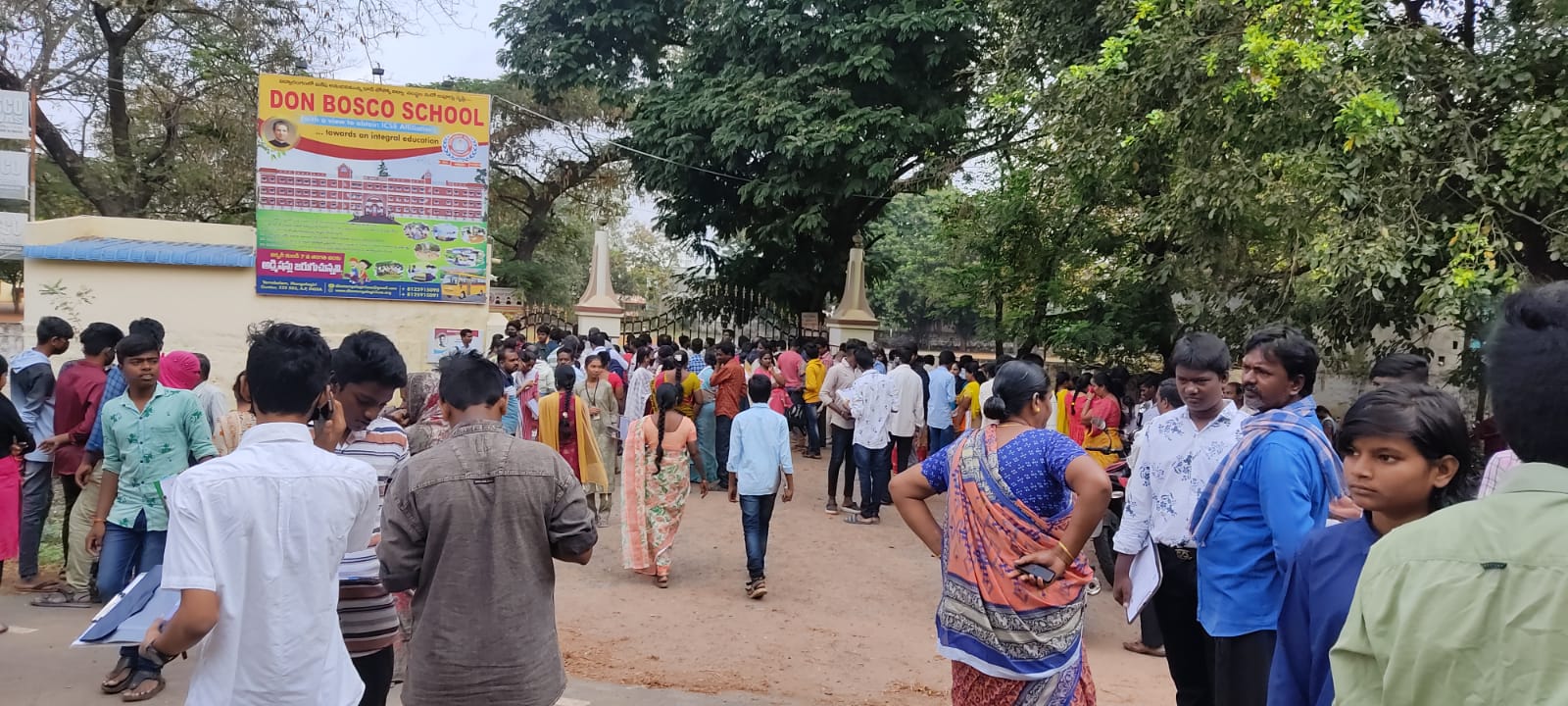 ప్రశాంతంగా పదో తరగతి హిందీ పరీక్ష