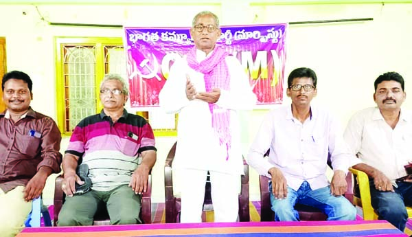 స్టీల్‌ప్లాంట్‌పై మంత్రి ప్రకటనలు అర్థరహితం
