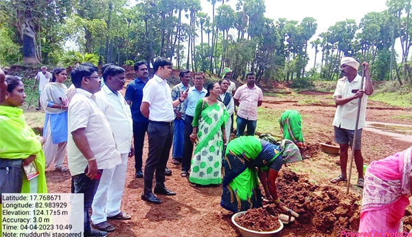 లెక్క ప్రకారం చేస్తే రూ.272 కూలి వస్తుంది