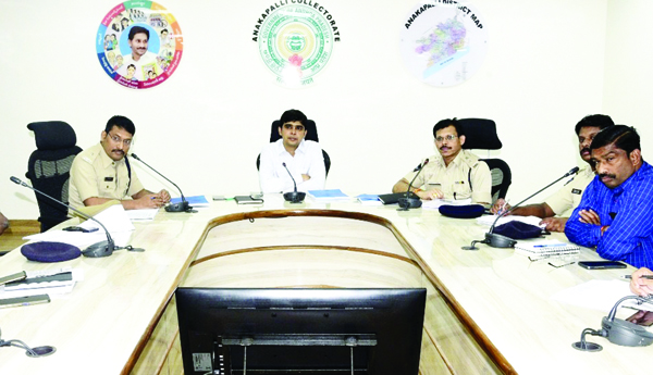ట్రాఫిక్‌ నిబంధనలపై అవగాహన