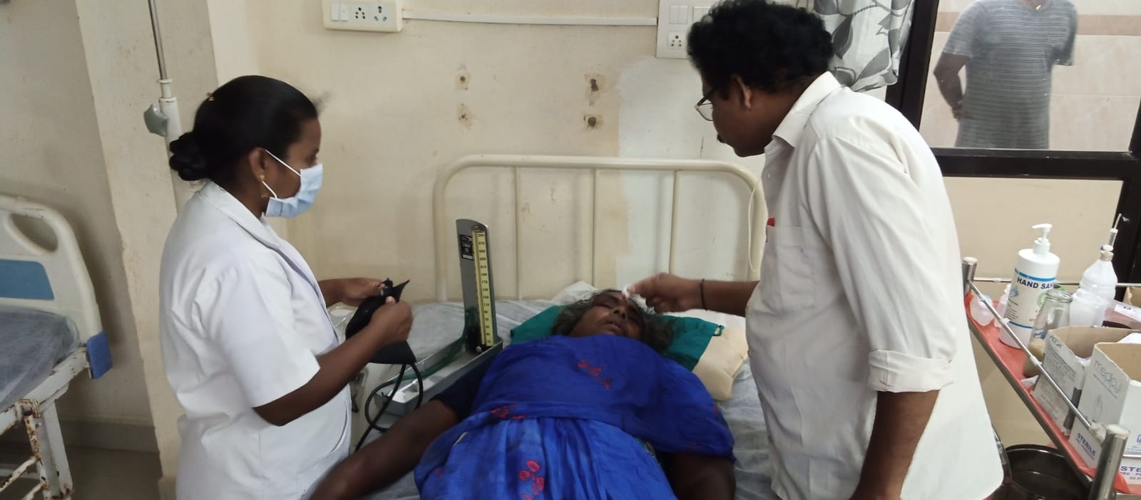 ప్రమాదంలో మహిళకు తీవ్ర గాయాలు