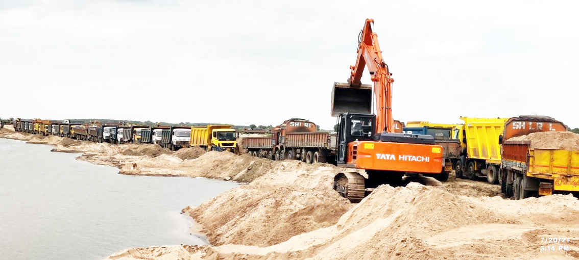 ఇసుక దందాకు కళ్లెం పడేనా?