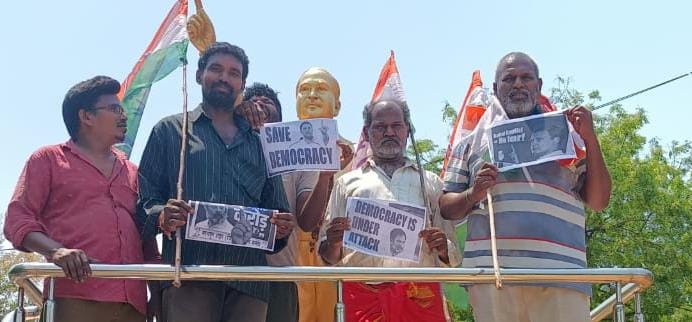 కేంద్రానికి వ్యతిరేకంగా కాంగ్రెస్‌ నిరసన