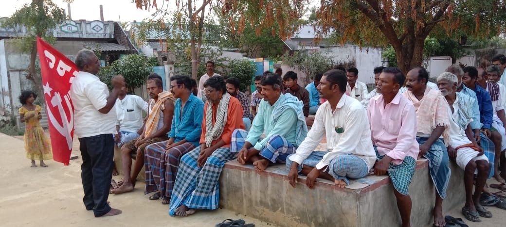 ప్రధాని మోడీని గద్దె దింపాలి
