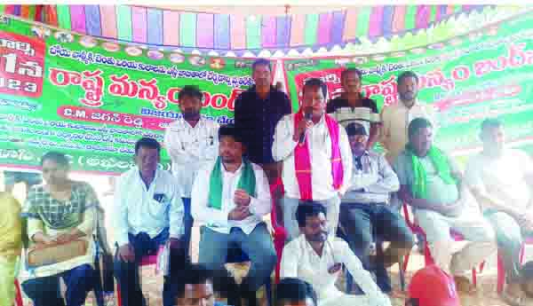 గర్జించిన ఆదివాసీలు