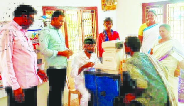 పెదపులివర్రులో కంటి వైద్య శిబిరం