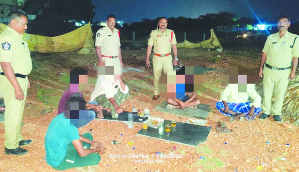 138 మందిపై కేసులు నమోదు