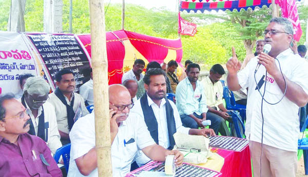 ఉద్యోగులను మోసం చేసిన ప్రభుత్వం