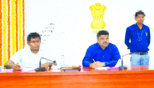 సిఎం ఇచ్చిన హామీలు తక్షణమే అమలు: కలెక్టర్‌ రంజిత్‌బాషా