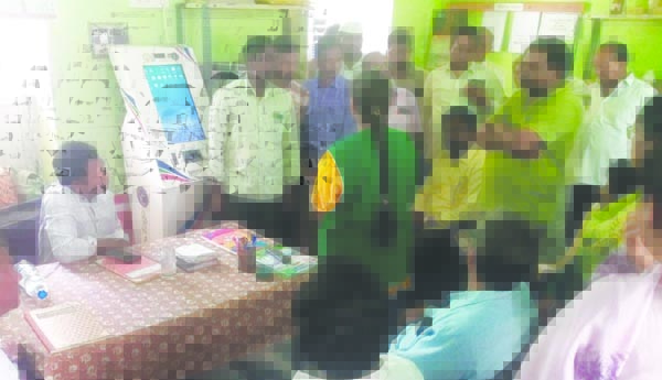 ఆర్‌బికేను సందర్శించిన జెసి శ్రీధర్‌