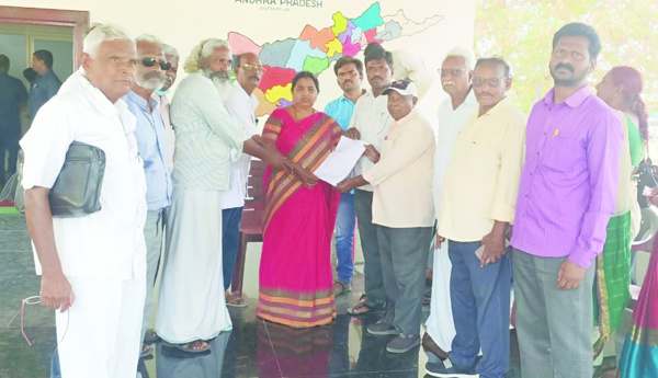 మున్సిపల్‌ స్థలానికి పన్నులు ఎలా వేస్తారు?