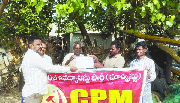 మోడీని గద్దె దించితేనే దేశానికి రక్షణ