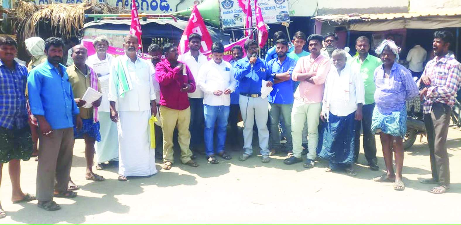 ప్రచార భేరిలో మాట్లాడుతున్న ఆనంద్‌ బాబు