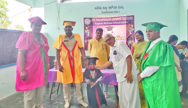 graduation-day-in-sarvaswathi-school