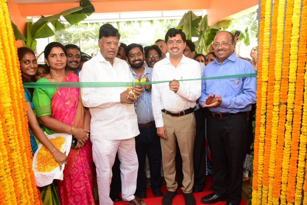 హాస్టల్‌ భవనాలు పున:ప్రారంభం