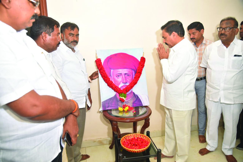 ఫూలే సేవలు మరువరానివి