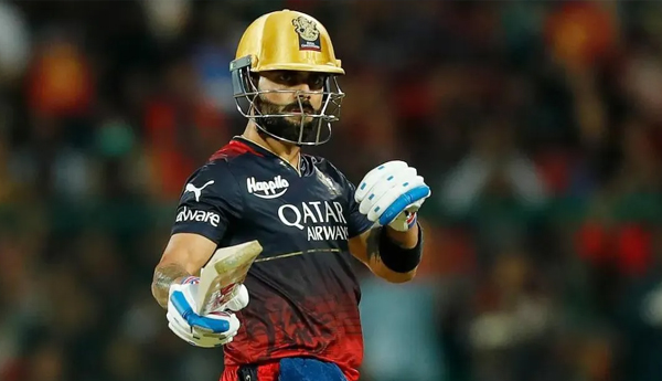 /Former-Pakistan-captain-Salman-Bhatt-fired-on-Simon-Dowle
