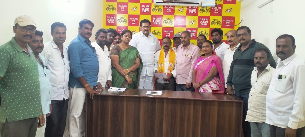 టిడిపిలోకి విశ్రాంత ఏఈ శ్రీనివాసులు