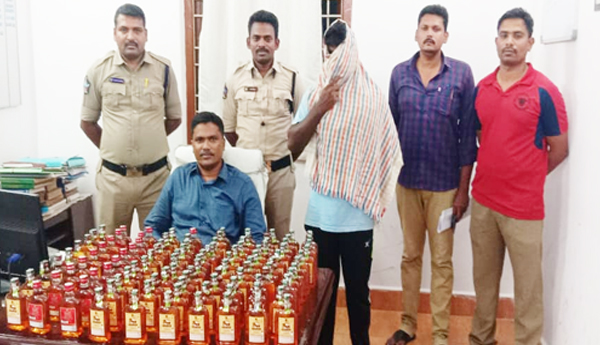 A-salesman-who-was-transporting-liquor-illegally-was-arrested