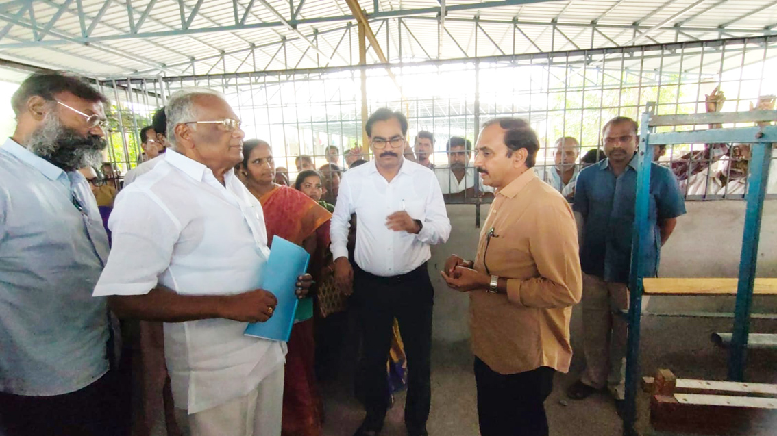 వచ్చే నెలాఖరుకు అందుబాటులోకి మగ్గాల షెడ్డు