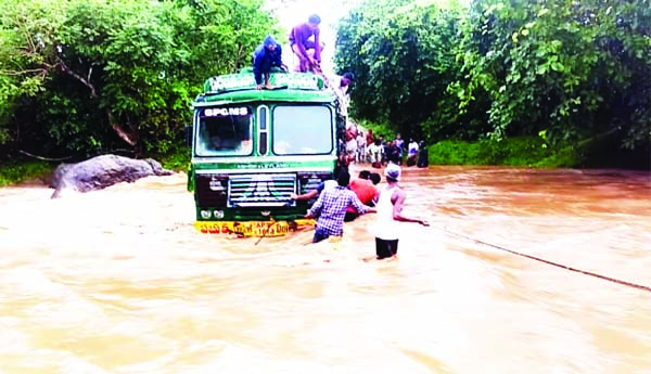 వంతెనల నిర్మాణానికి మోక్షమెప్పుడు?