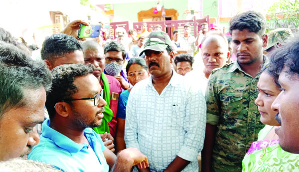 ఎమ్మెల్యే ధనలక్ష్మికి నిరసన జ్వాల