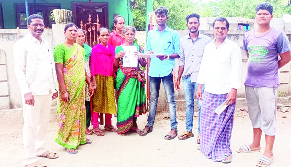 నిర్వాసితులకు న్యాయం జరిగేలా సర్వే చేయాలి