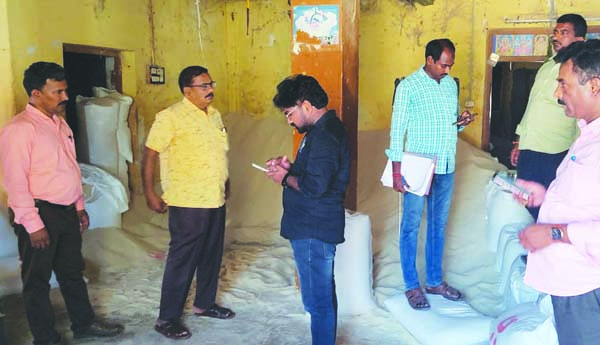 రేషన్‌ బియ్యం అక్రమ దందా