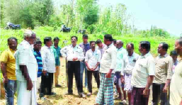  ప్రభుత్వ భూముల హద్దులను గుర్తించాలి